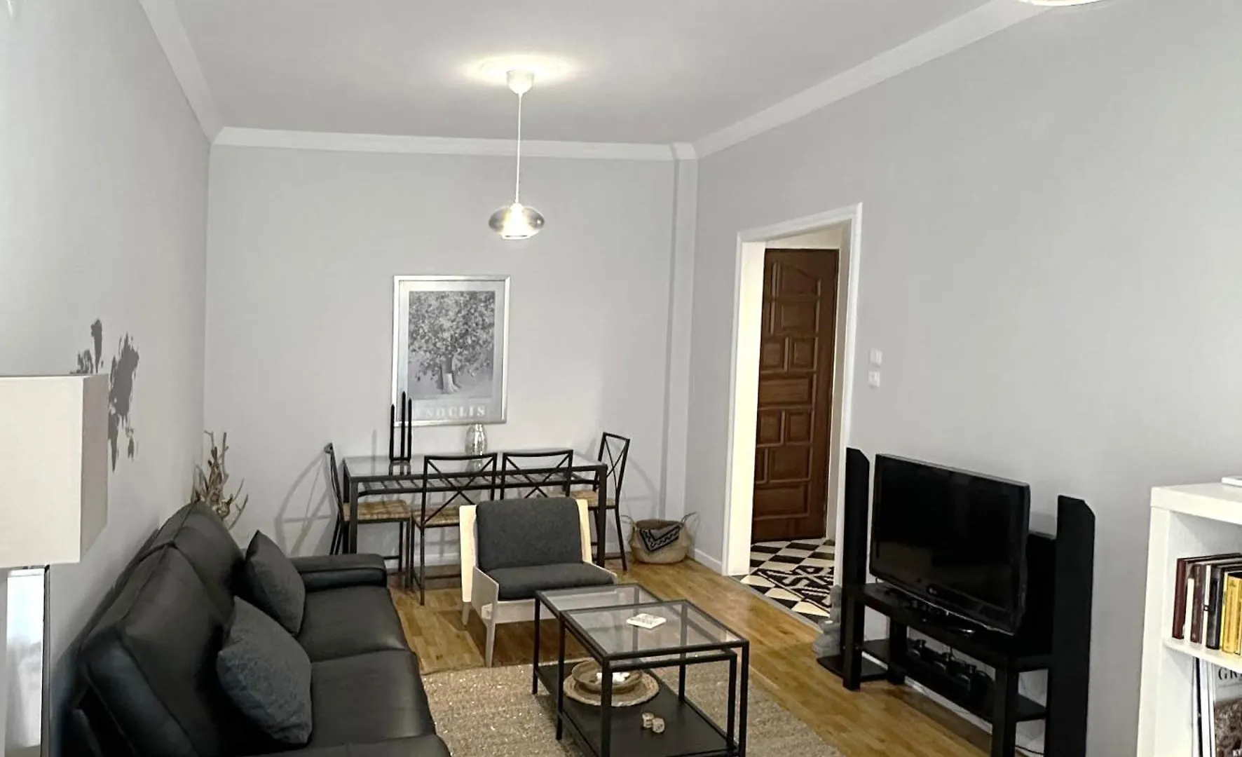Spacious 82 M2 Two Bedroom Classy Apartment Near City Center Thessaloniki